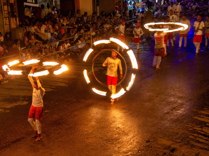 Le Mag - Esala Perahera 2 esala perahera sri lanka