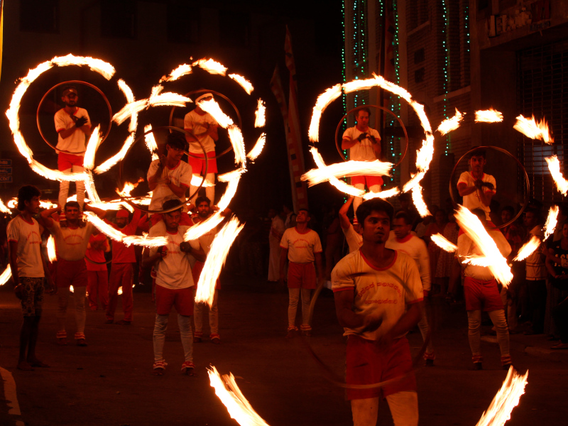 Le Mag - Esala Perahera 4 procession sri lanka